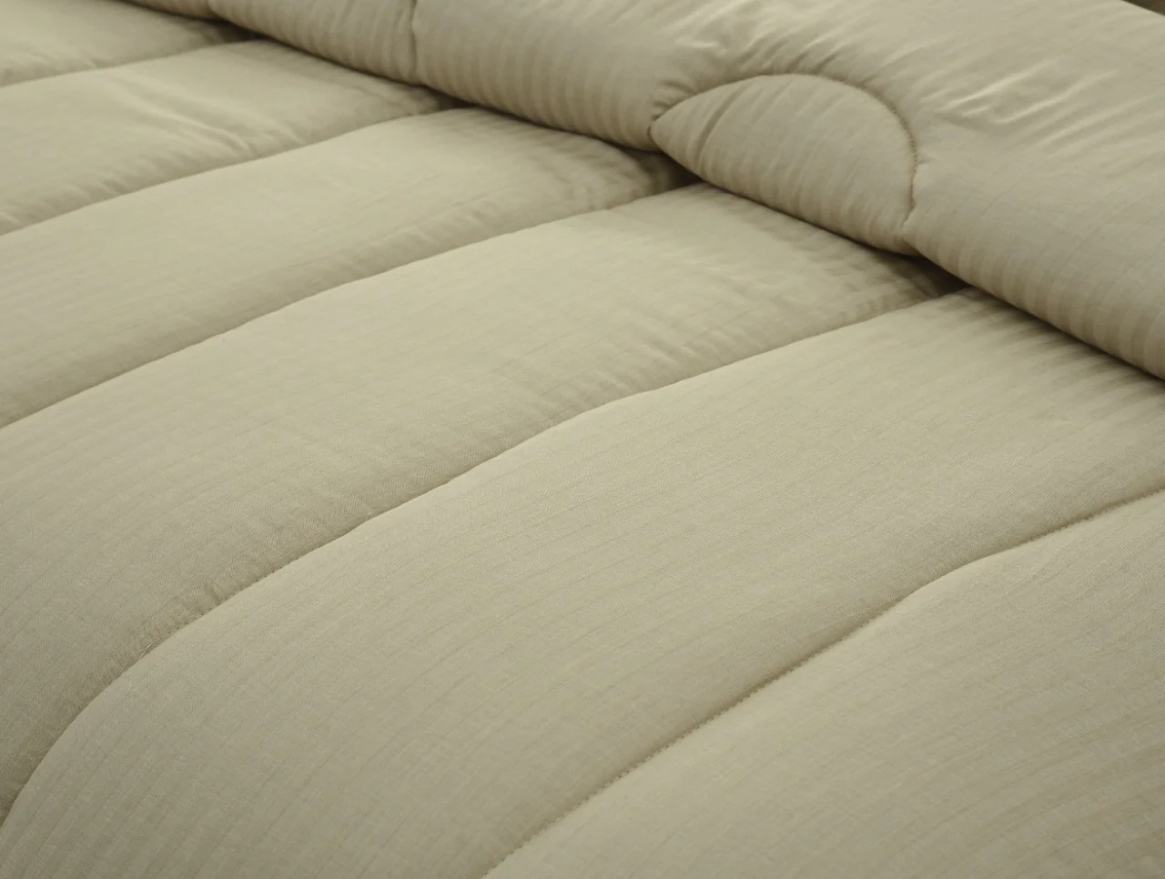 1 PC Double Winter Razai-Beige Stripes - Image 2