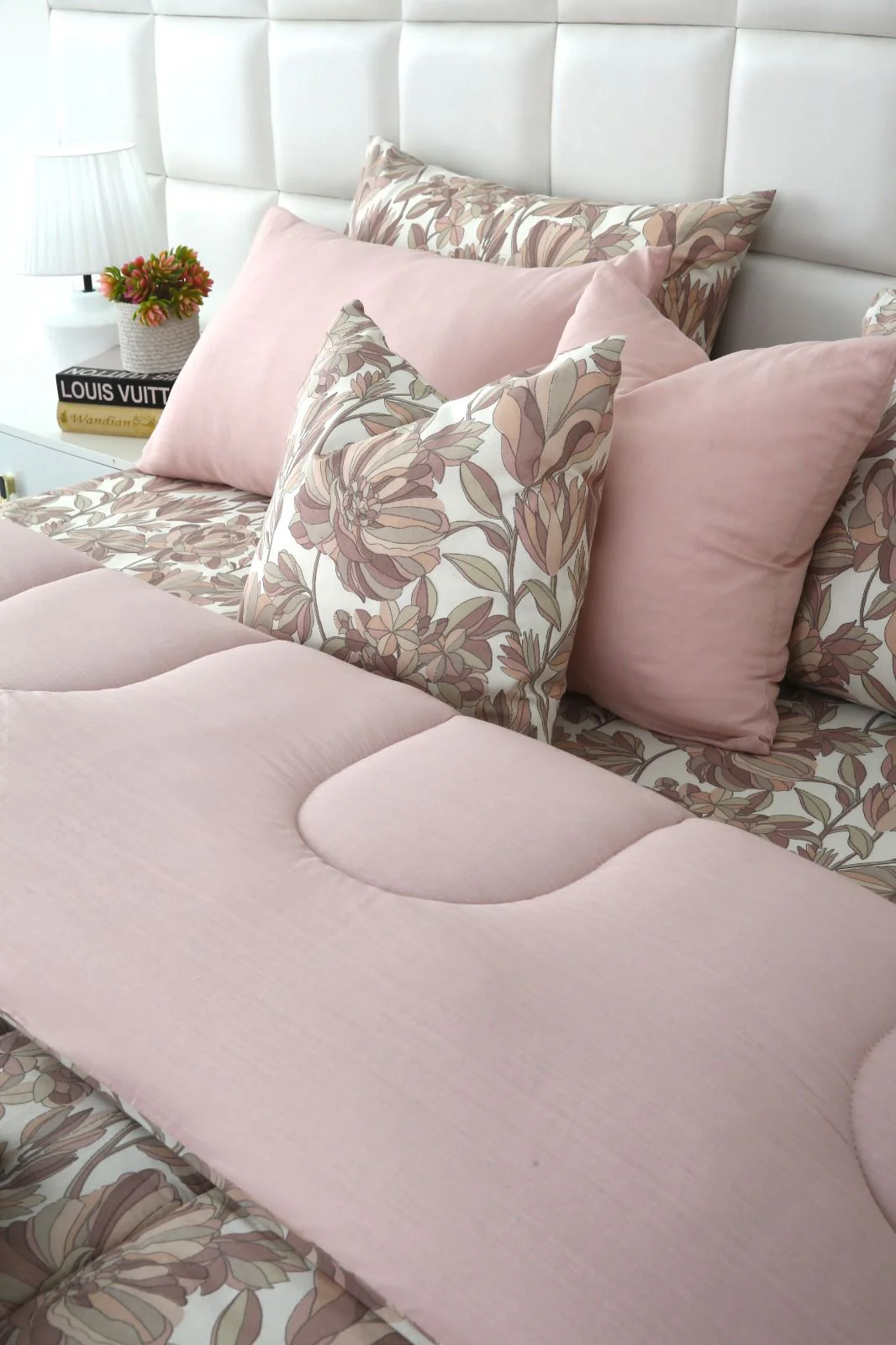 1 PC Single Razai-Buds Floral(With Pastel Pink Reverse) - Image 2