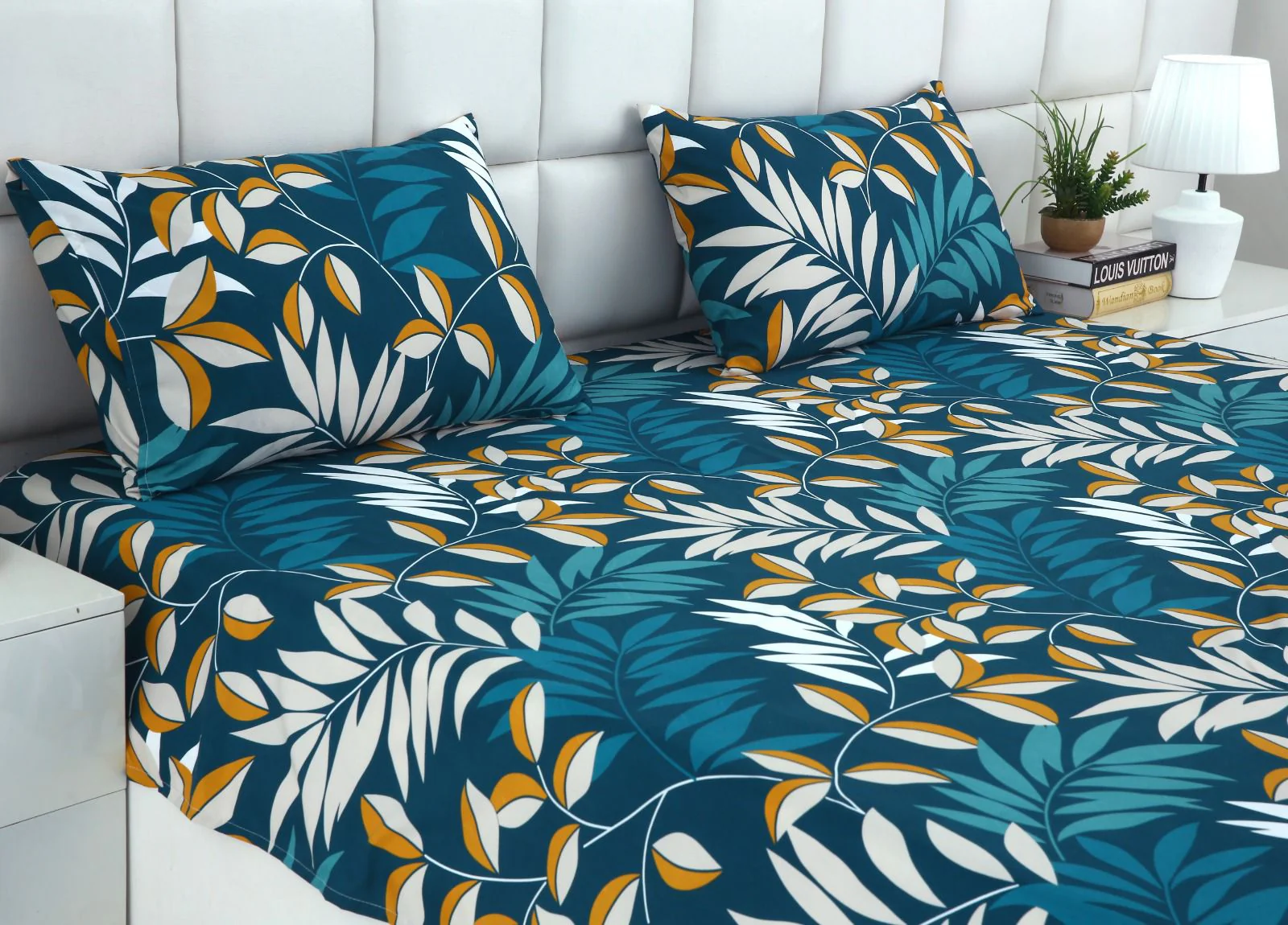 3 PCs Double Bed Sheet-Tropicals - Image 2