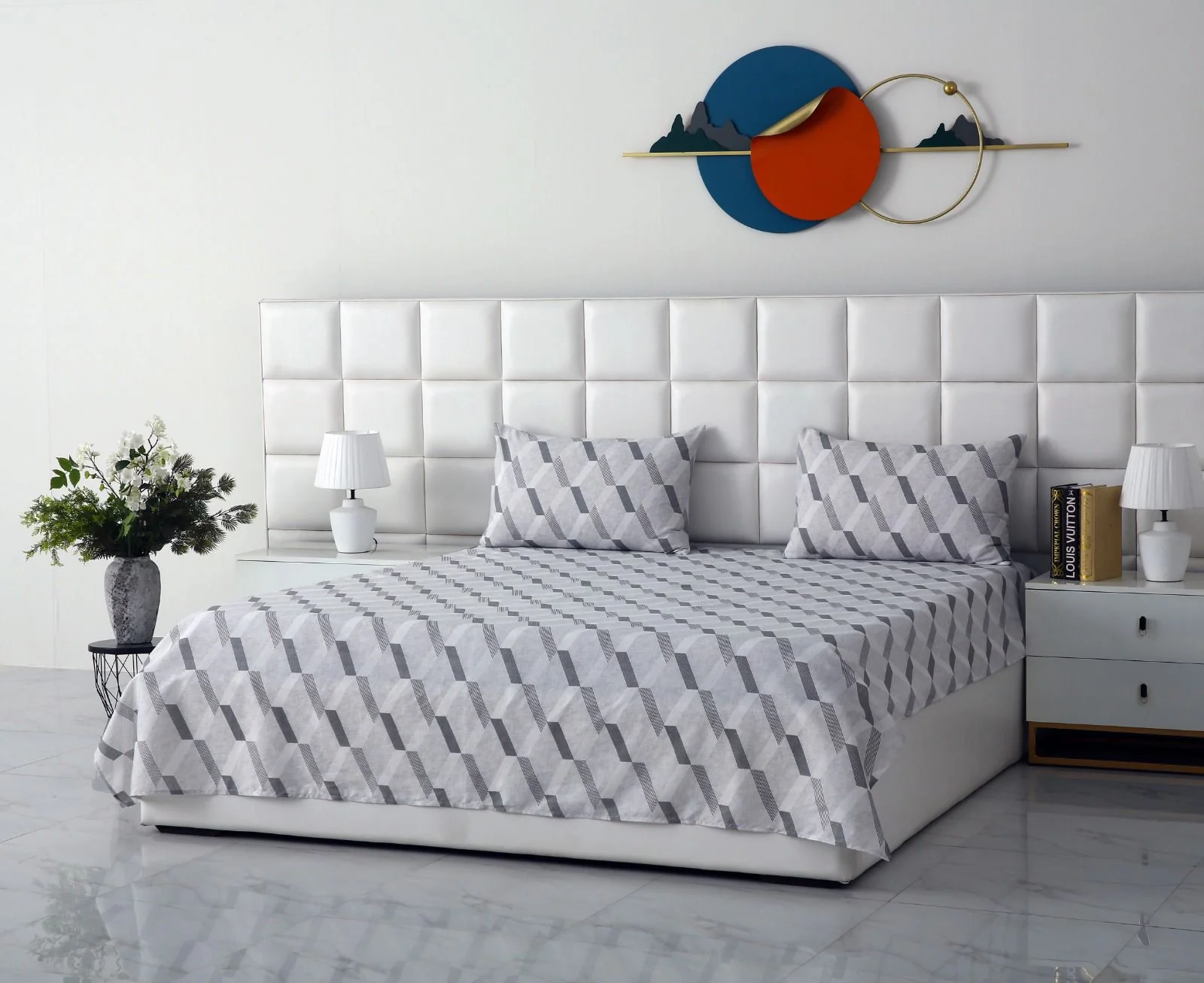 3 PCs Double Bed Sheet-Sliver Triangles - Image 5