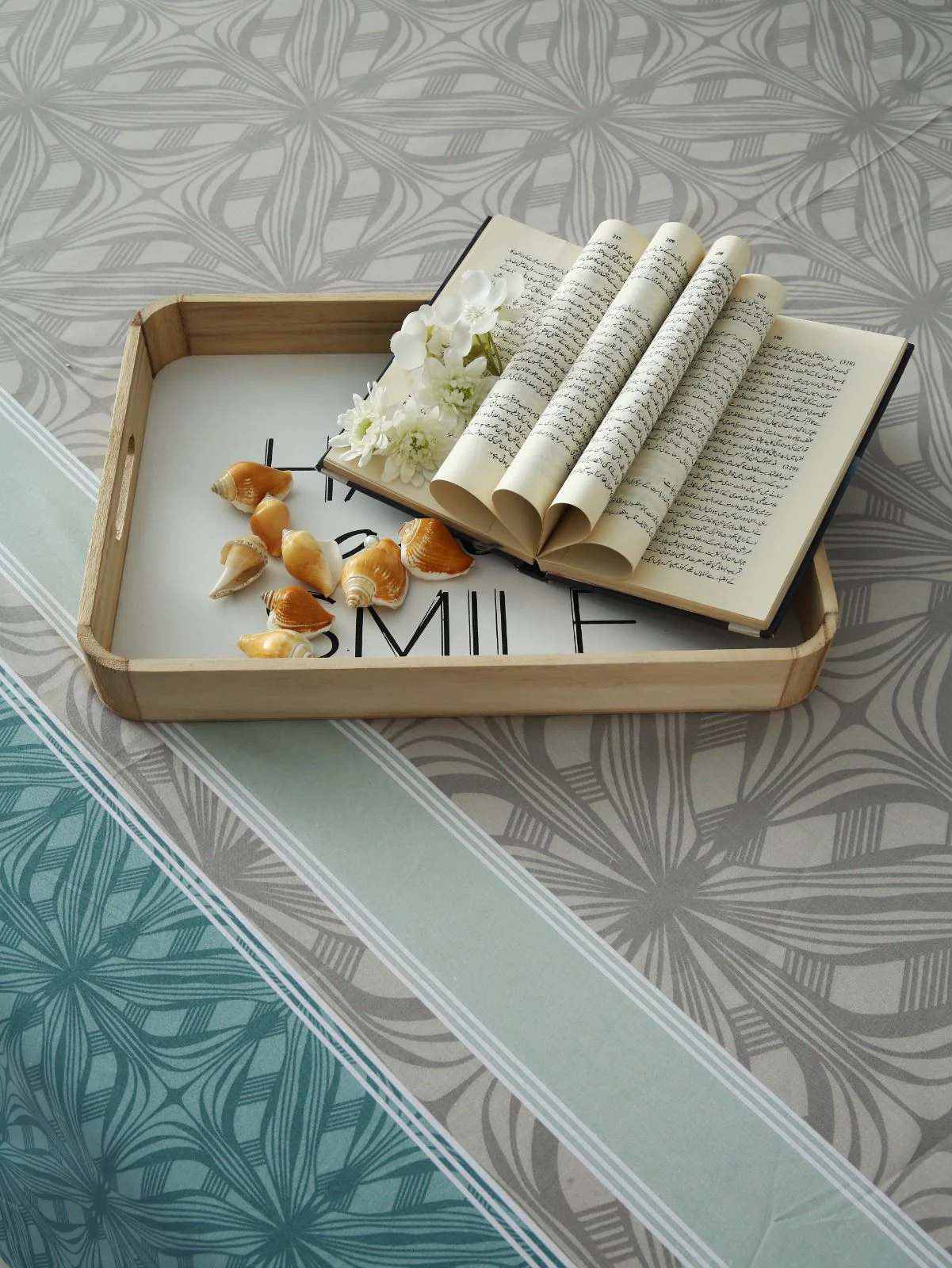 3 PCs Double Bed Sheet With Same Packing-Symmetric Floral - Image 8