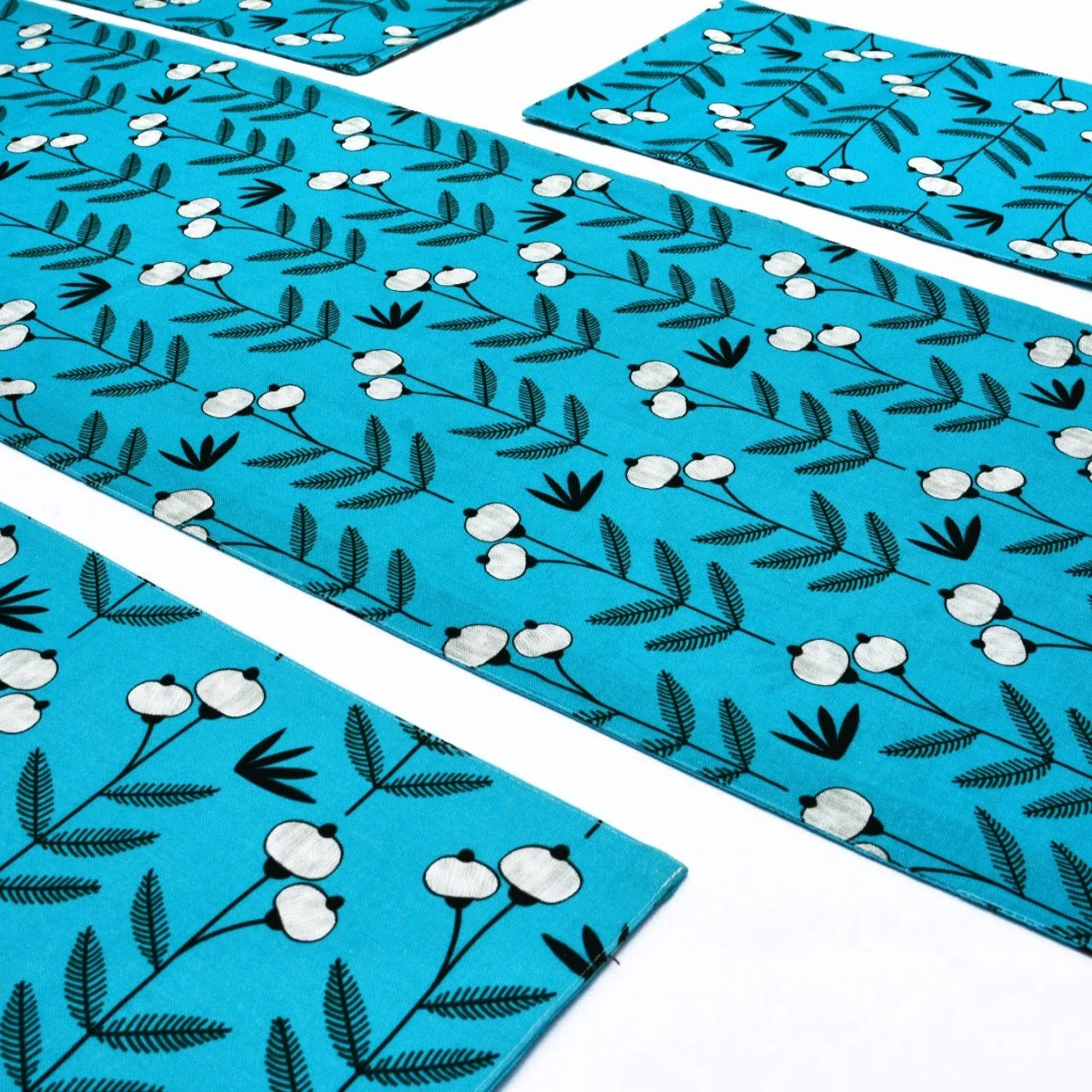6 Seater Dining Table Runner Set(4617)- TRS09 turquoise - Image 3