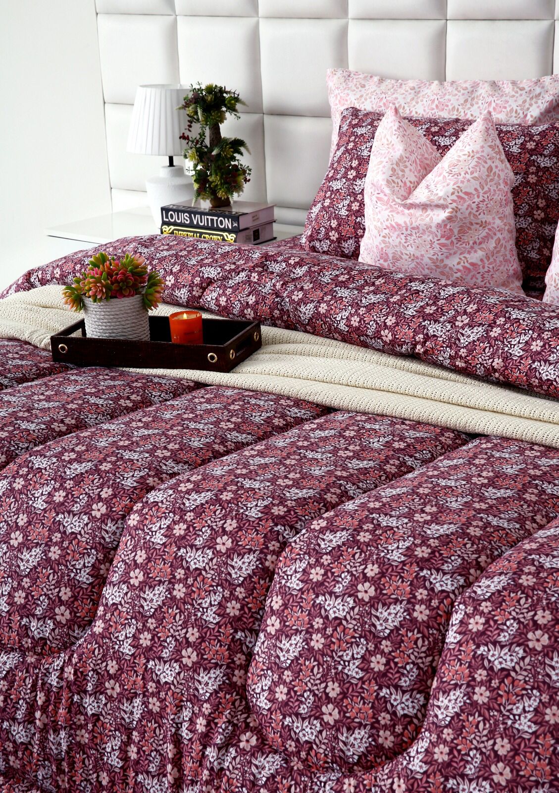 8 PCs Winter Razai Set-Daisy Day - Image 14