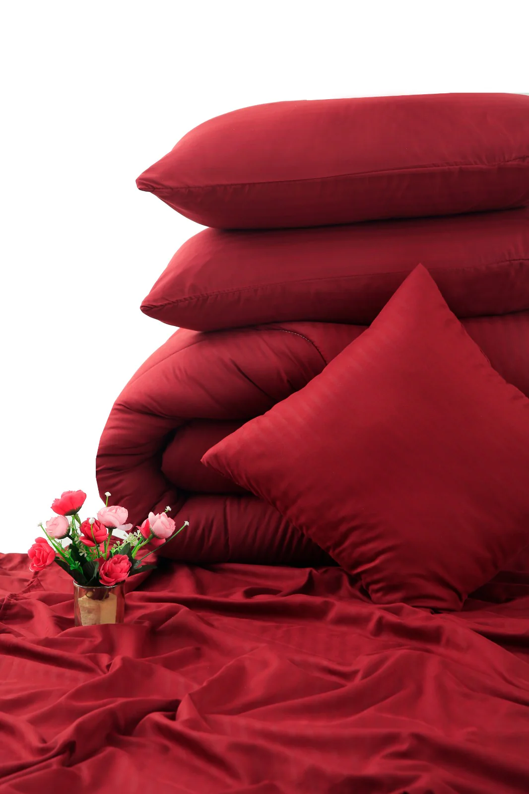 8 PCs Winter Razai Set-Dyed Maroon - Image 7