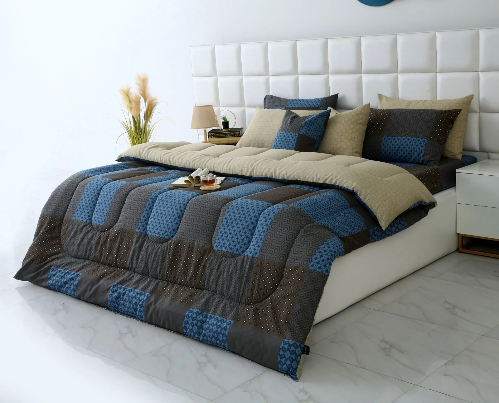 8 PCs Winter Razai Set-Indigo Patchwork - Image 11