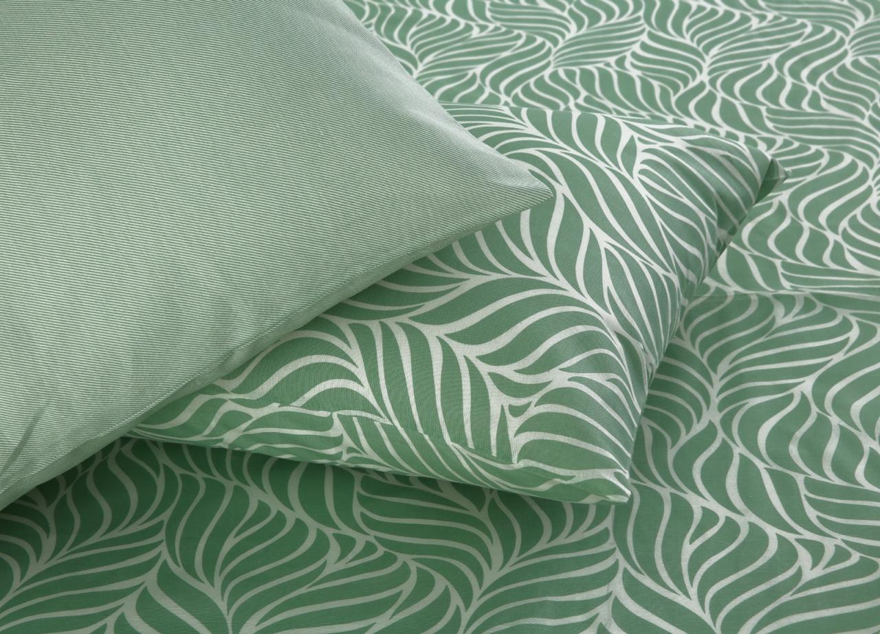 8 PCs Winter Razai Set-Leafy Spiral - Image 11