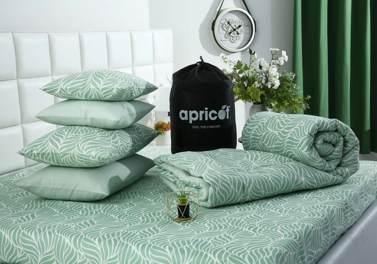 8 PCs Winter Razai Set-Leafy Spiral - Image 12