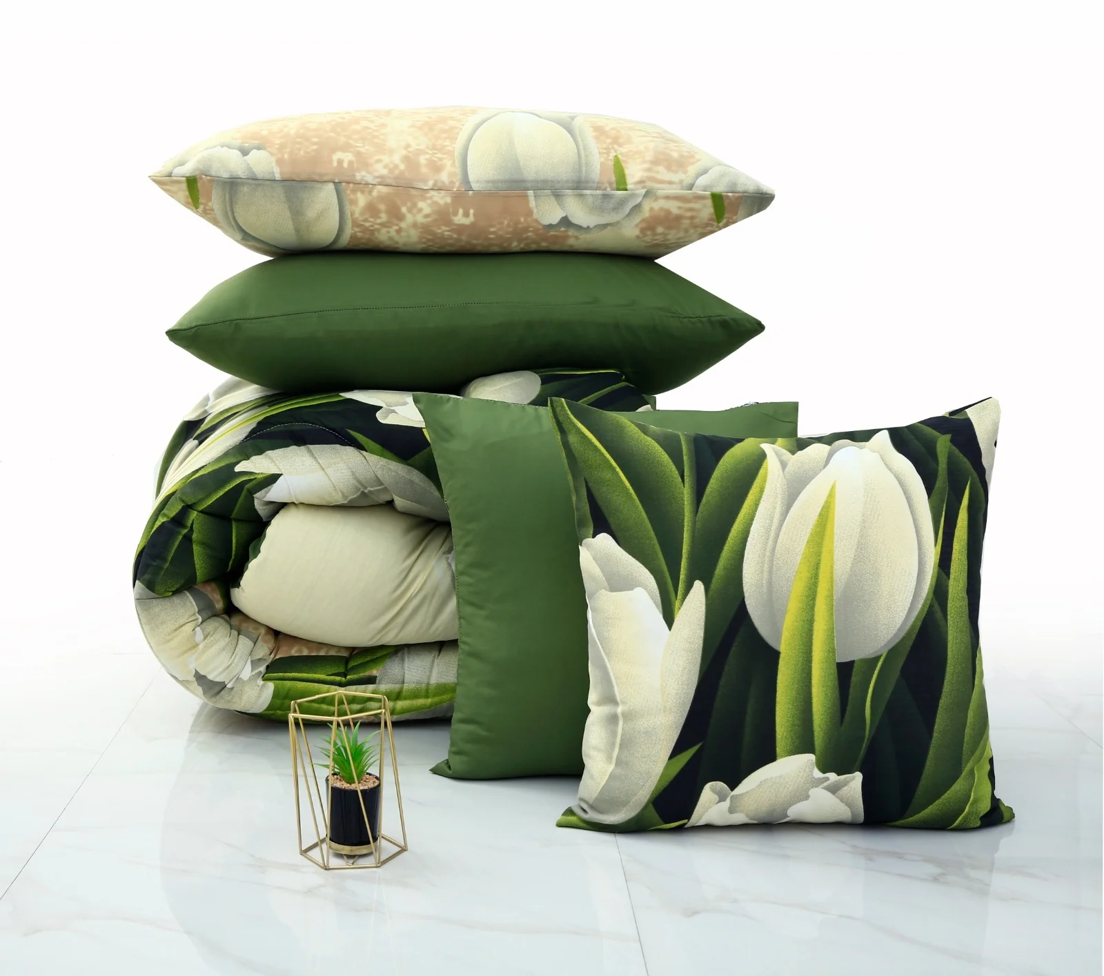 8 PCs Winter Razai Set-Tulip Green - Image 2