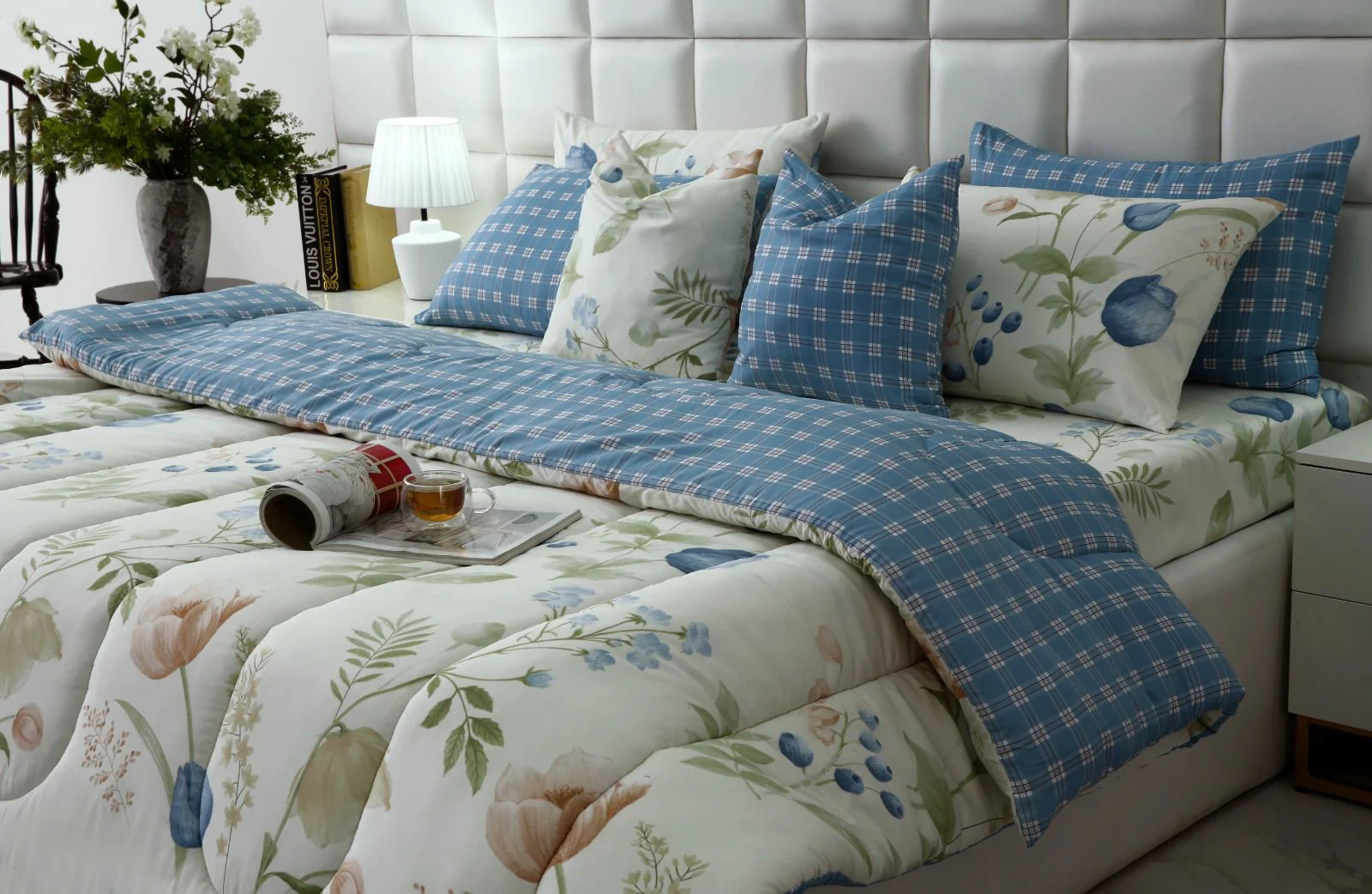 8 PCs Winter Razai Set-Water Lily - Image 12