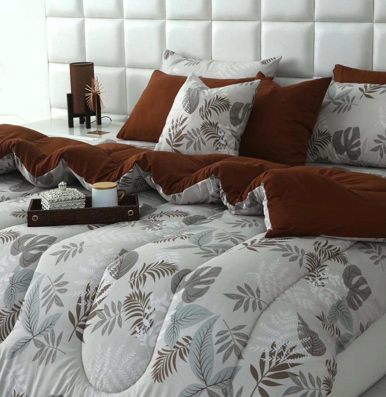 8 PCs Winter Razai Set-Leaf Style(With Brown Reverse) - Image 8