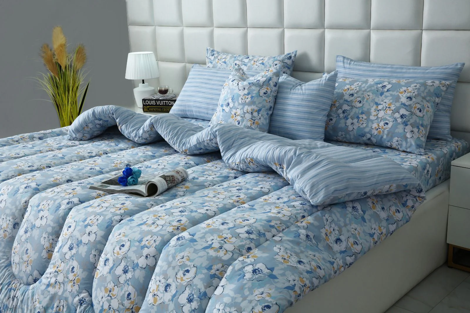 8 PCs Winter Razai Set-Pastel Petals - Image 3