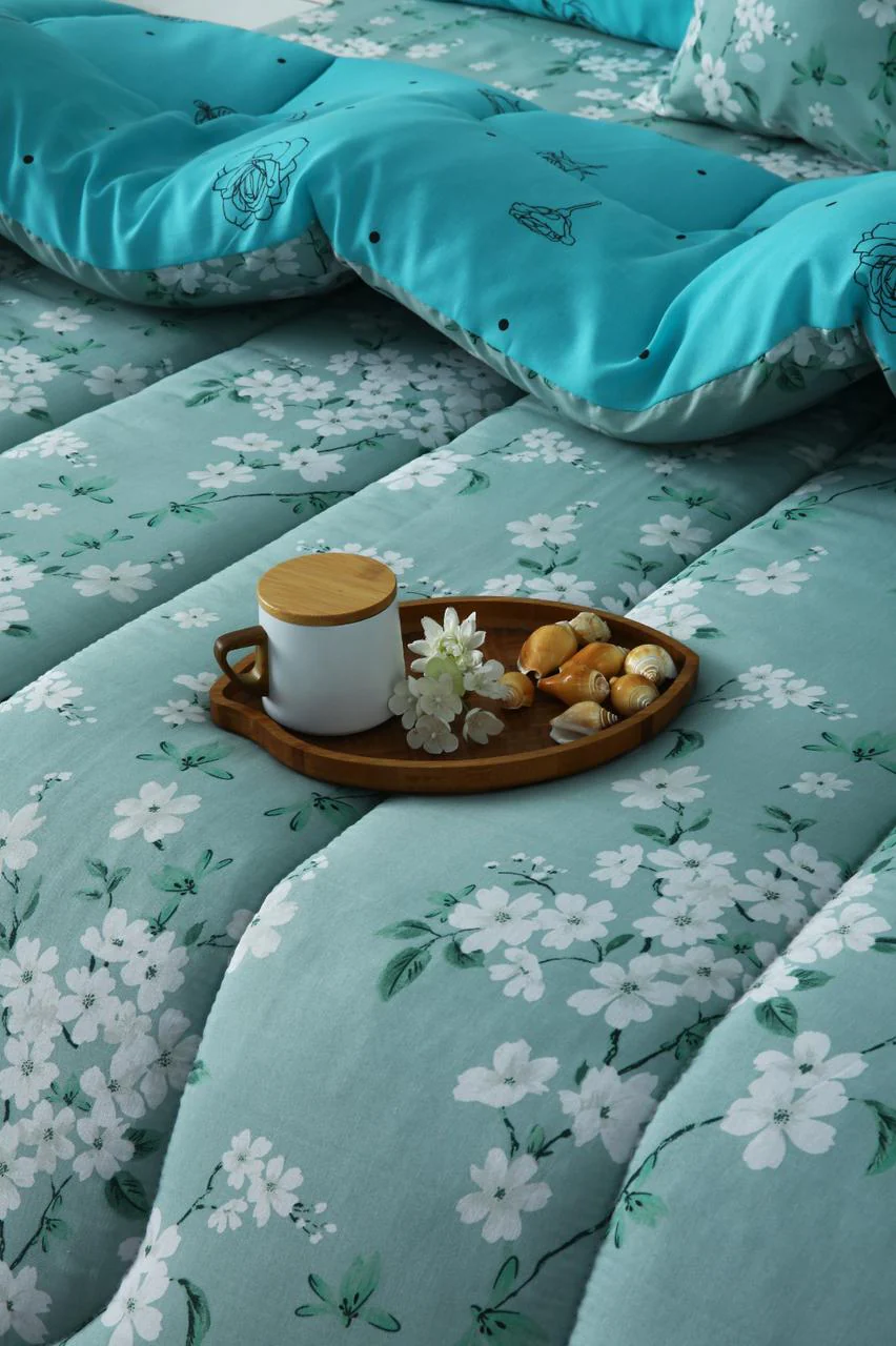 8 PCs Winter Razai Set-White Flowers - Image 13