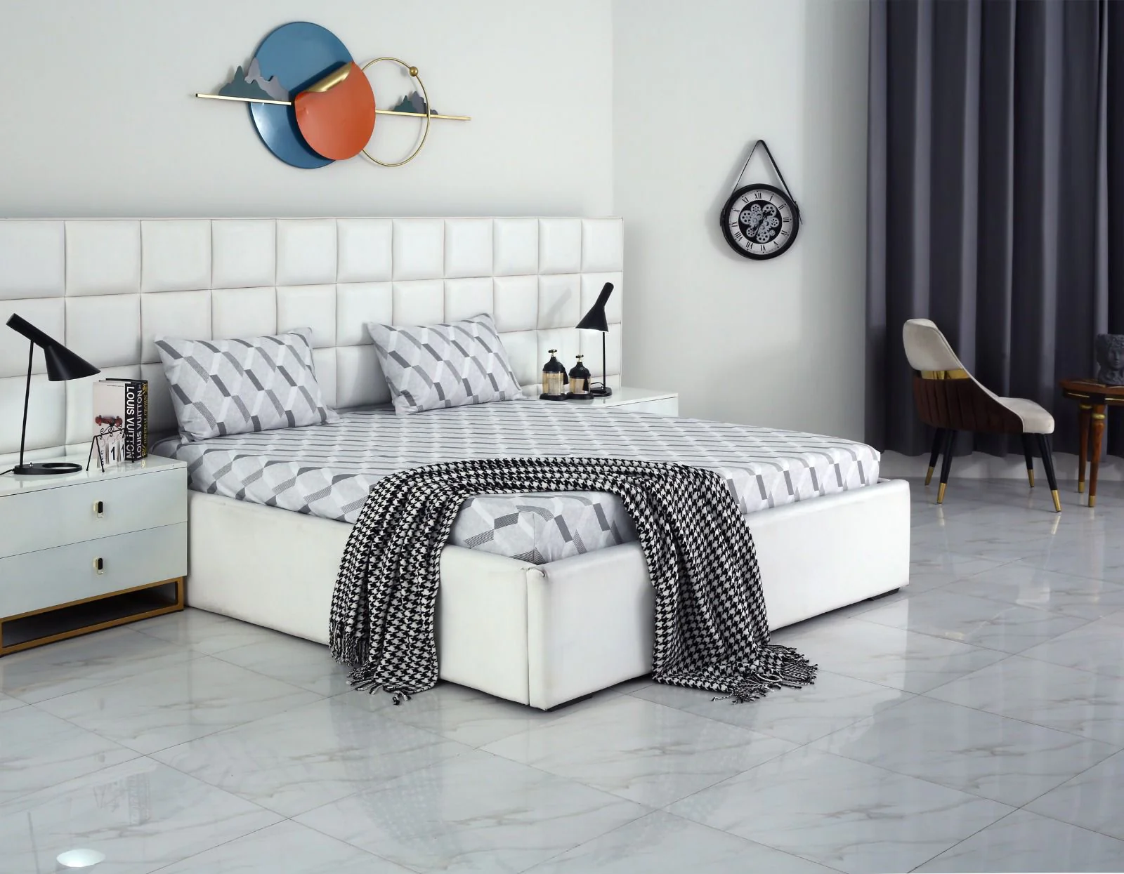 Fitted Bed Sheet-Sliver Triangles - Image 4