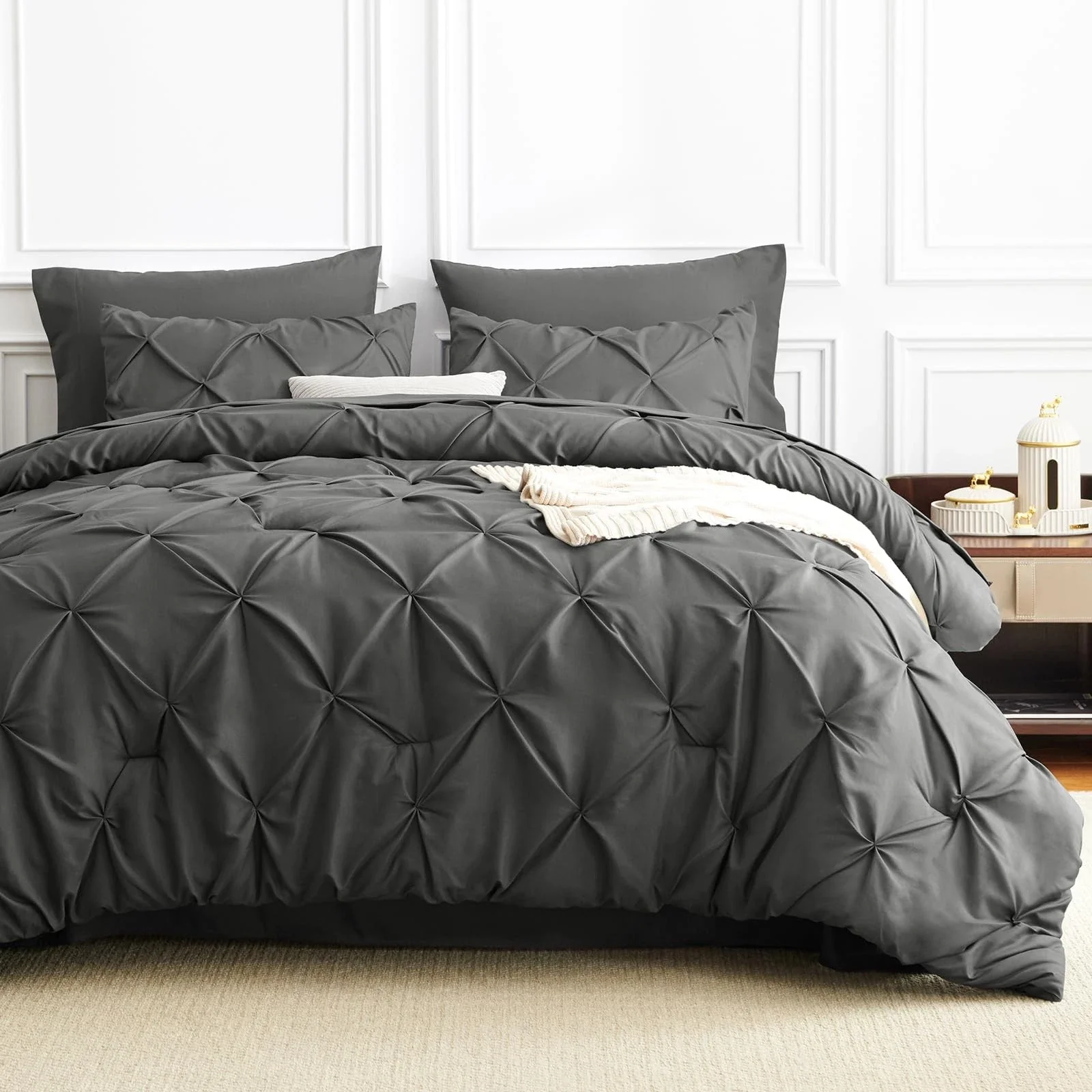 Solid Pintuck Duvet Cover Set-Grey - Image 4