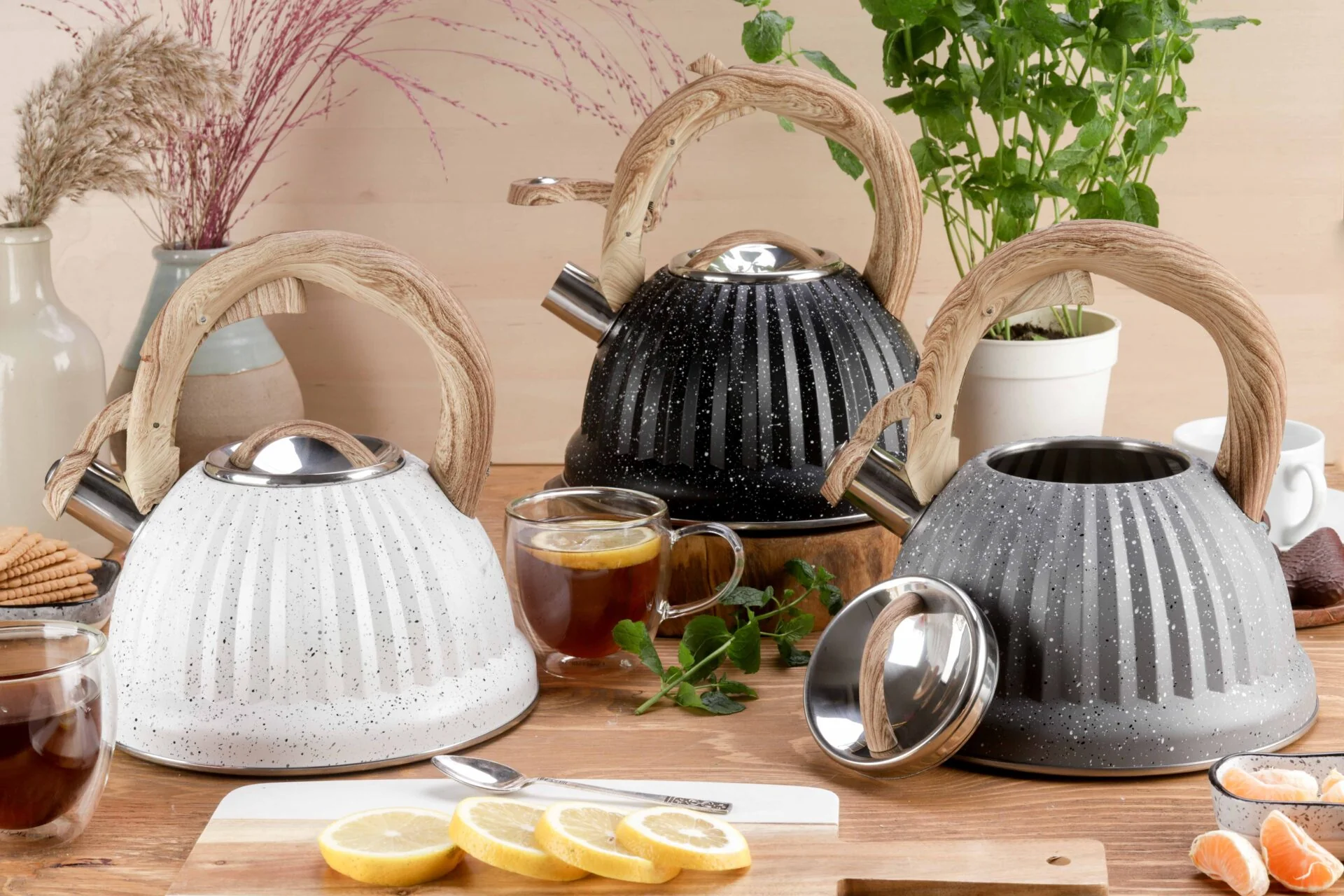 Stainless Steel One Touch Button Whistle Teapot with Anti Scalding Handle
