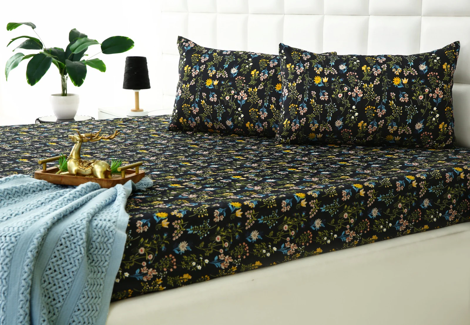 Zipper Mattress Cover Printed-Black Meadows - Image 7